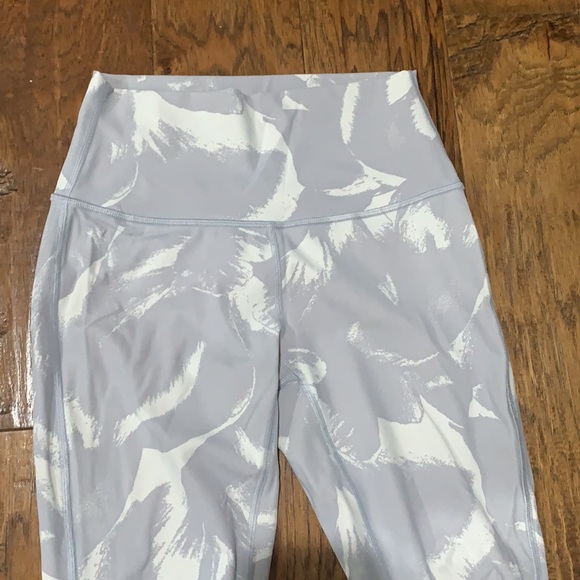 Lululemon leggings - Picture 2 of 4